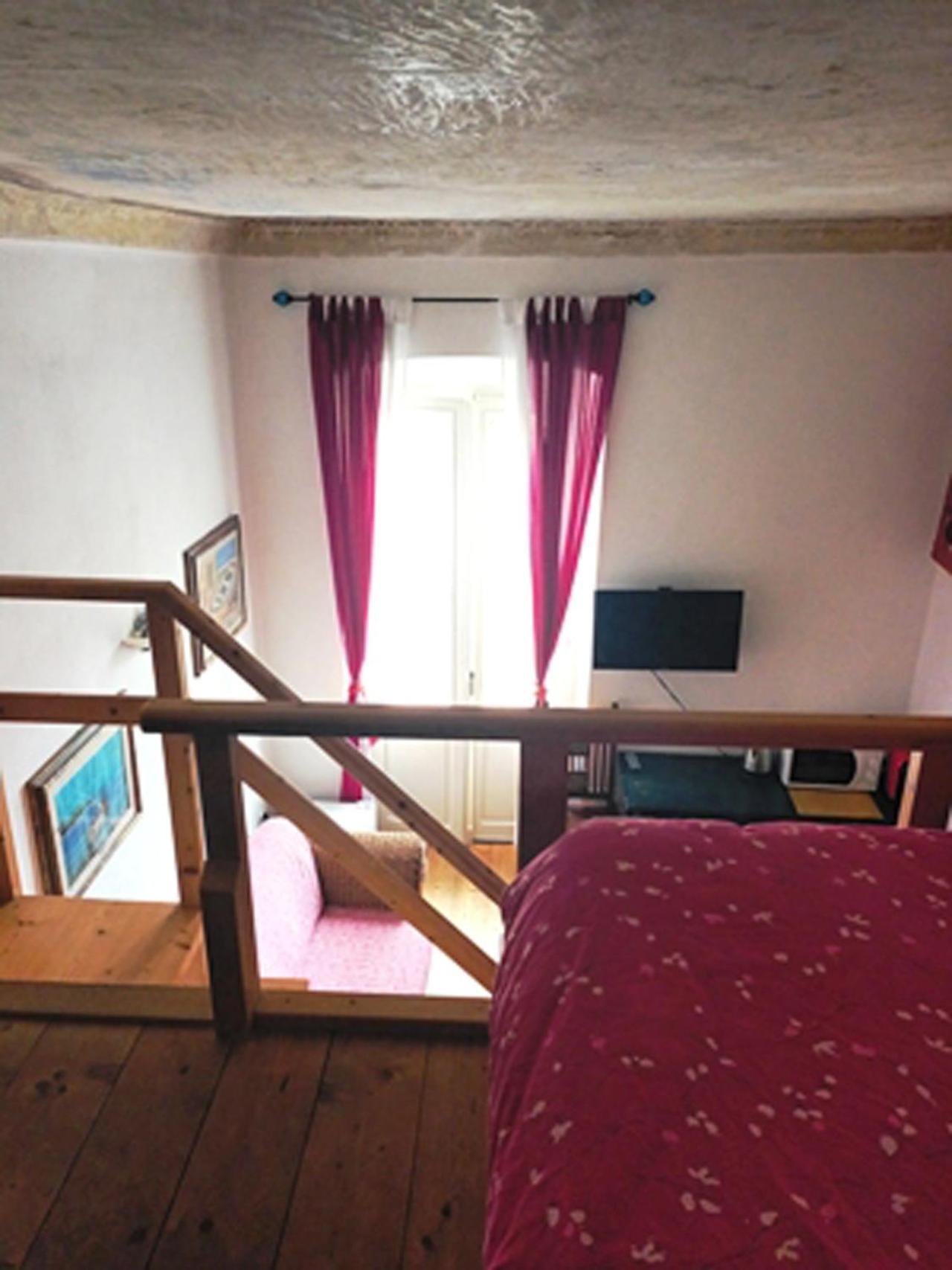 B&B Le Finestre Su Via Cavour Sassari Cameră foto