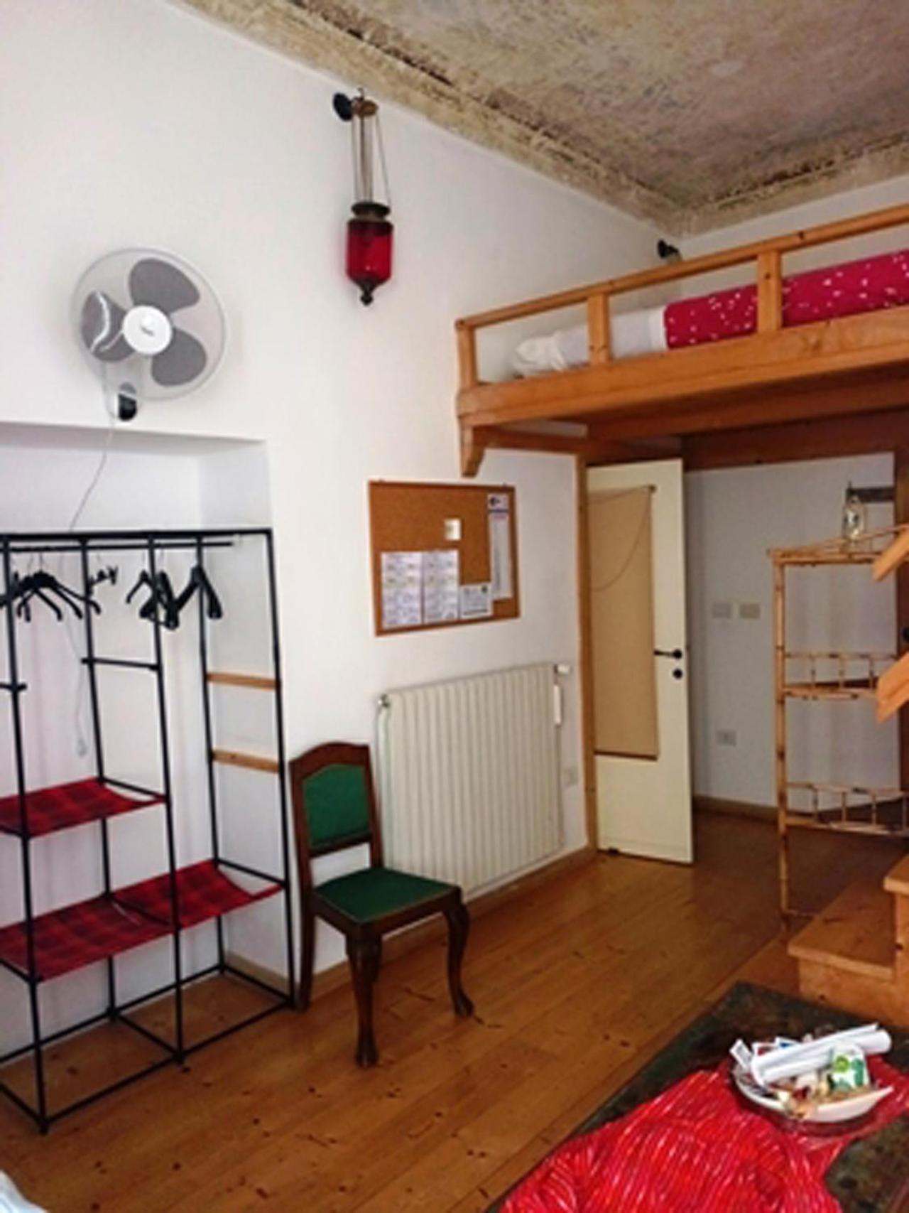 B&B Le Finestre Su Via Cavour Sassari Cameră foto