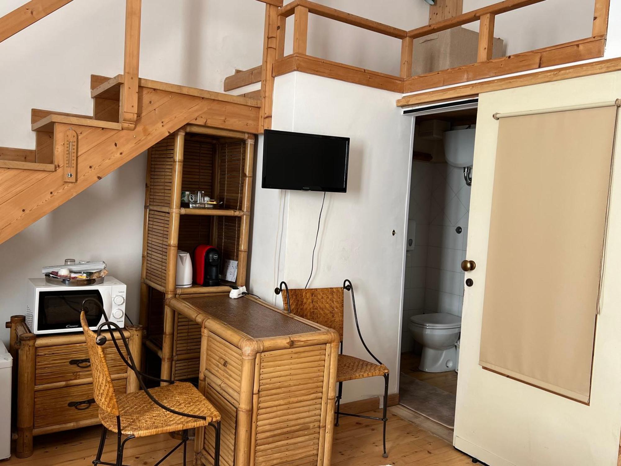 B&B Le Finestre Su Via Cavour Sassari Cameră foto